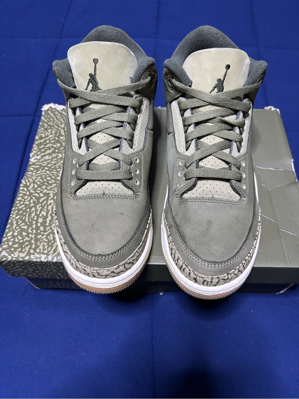 Jordan 3 Retro Family Affair 2025 Size 9